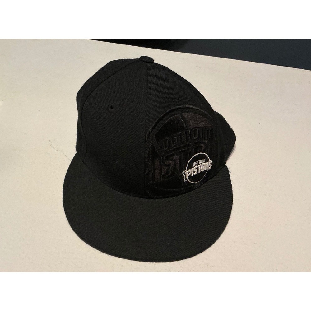 Detroit Pistons New Era '47 Black Snapback Cap NBA Basketball Hat  Size 7